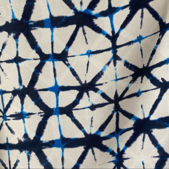 Foxcroft Blouse - Picture 5 of 6